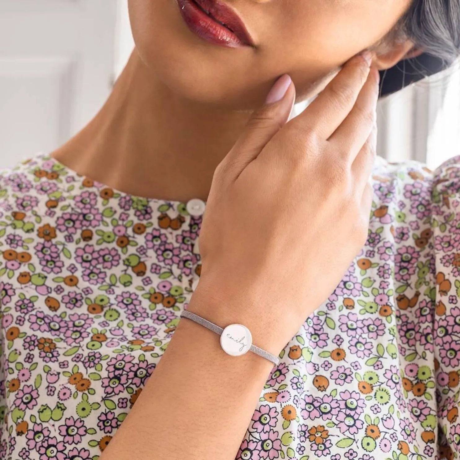 Emily™ | Elegante Pulsera Personalizable
