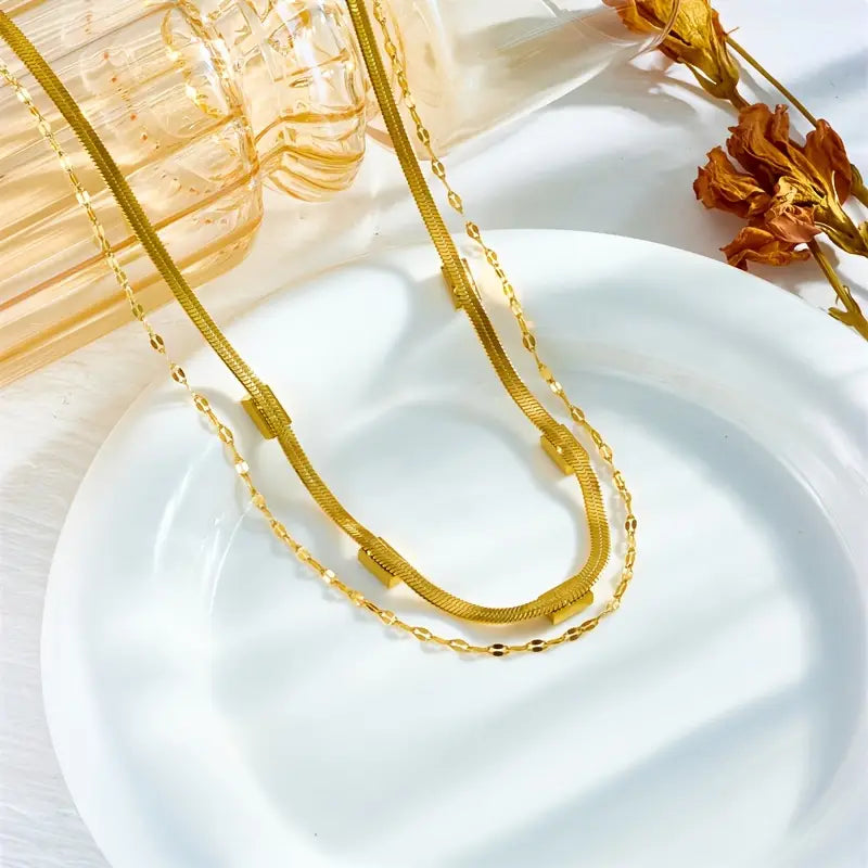 Collar de Oro Doble con Esmeralda Vintage