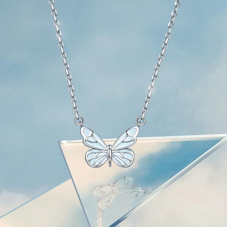 Blue Dream™ | Collar Mariposa Azul Luminosa