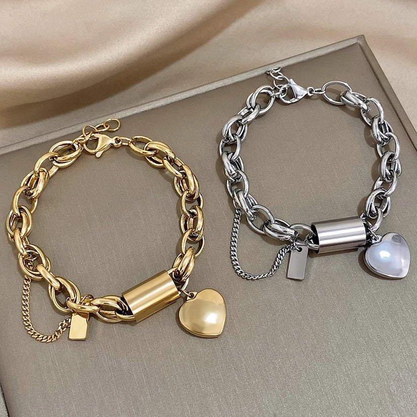 Pulsera Gruesa de Corazón en Oro