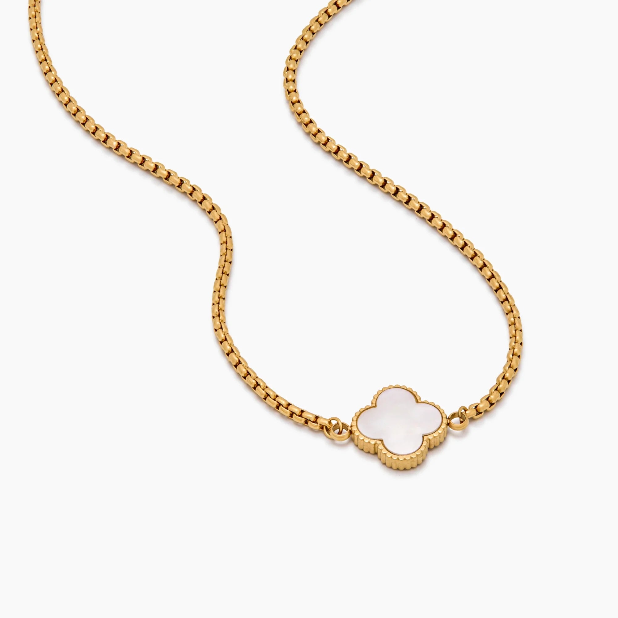 Collar Trébol Nácar Dorado