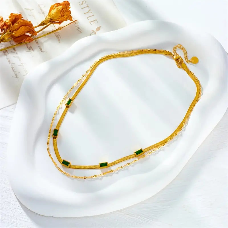 Collar de Oro Doble con Esmeralda Vintage