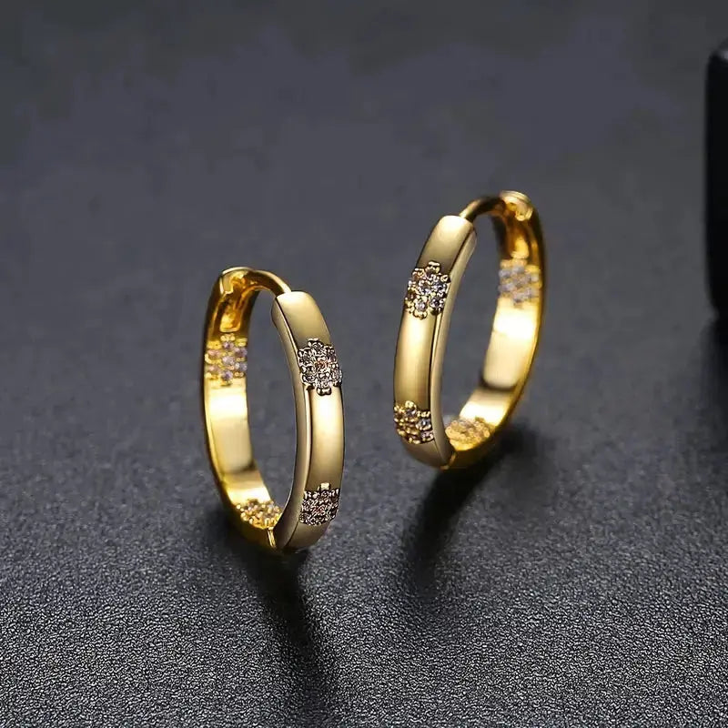 Pendientes Vintage de Aro con Flor Dorada